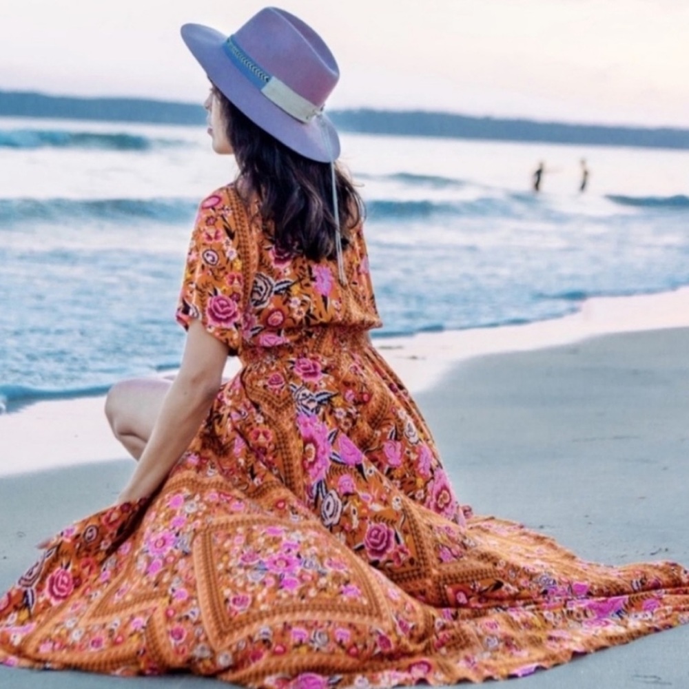Amber babushka gown 🧡 - Picture 5 of 15